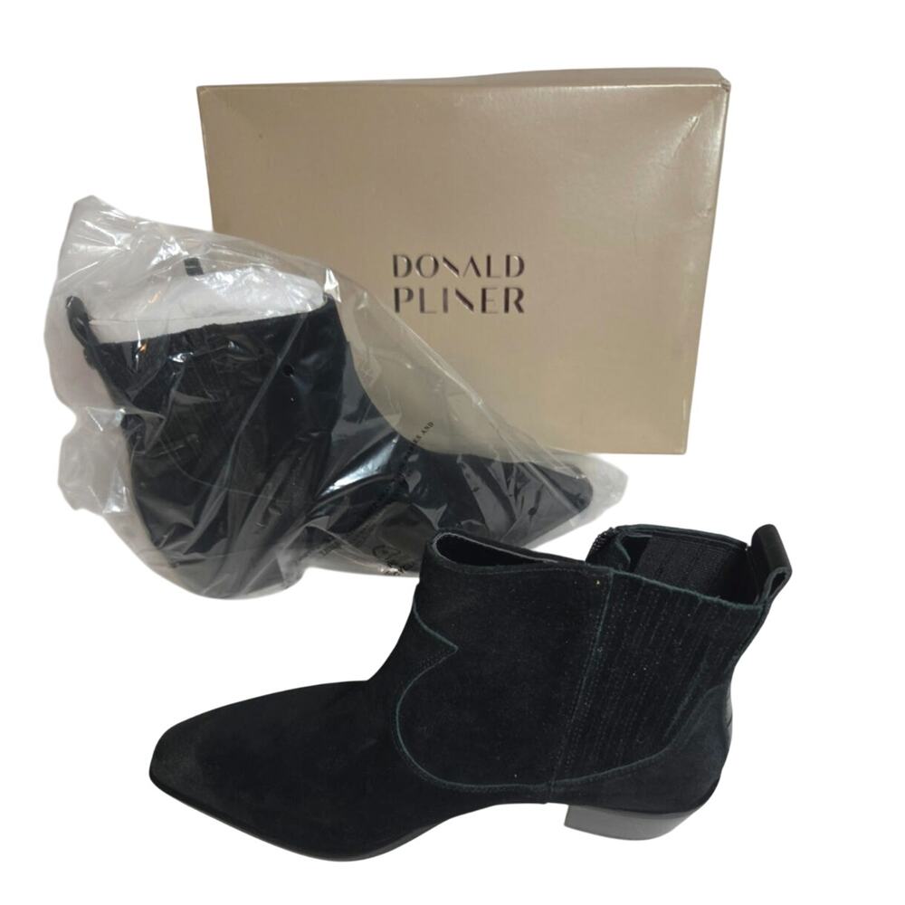 Donald Pliner "Banks02" Black Suede Ankle Boots Size 7 NIB Western Zip